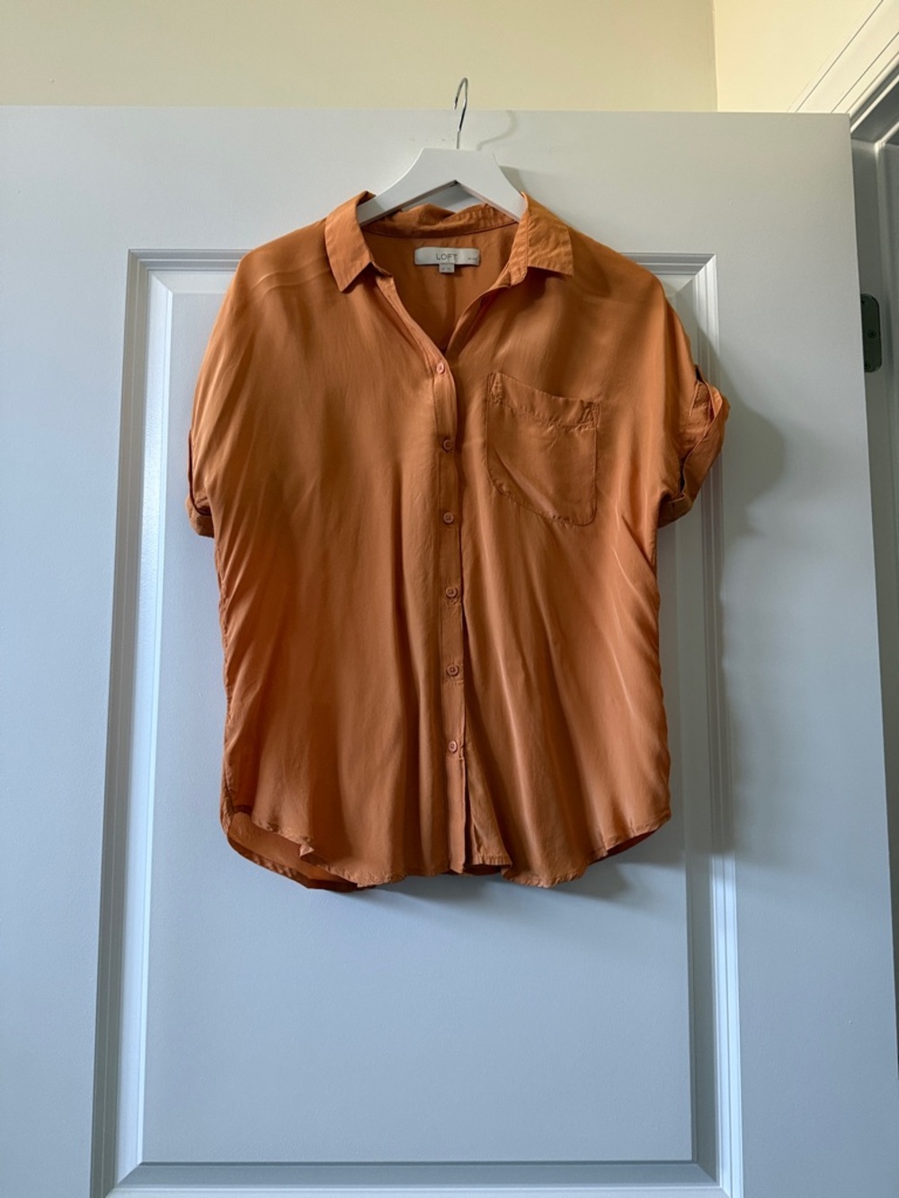 LOFT Coral-Peach Short Sleeve Button-Up Shirt